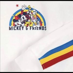 Mickey & Friends Disney Spirit Jersey size small